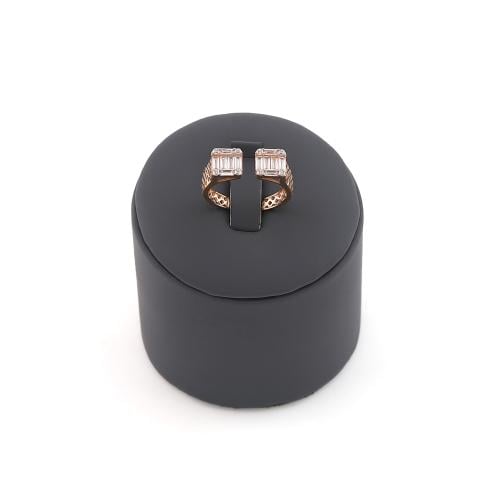 خاتم ذهب روز عيار 18 تصميم ألماس الوزن:3g