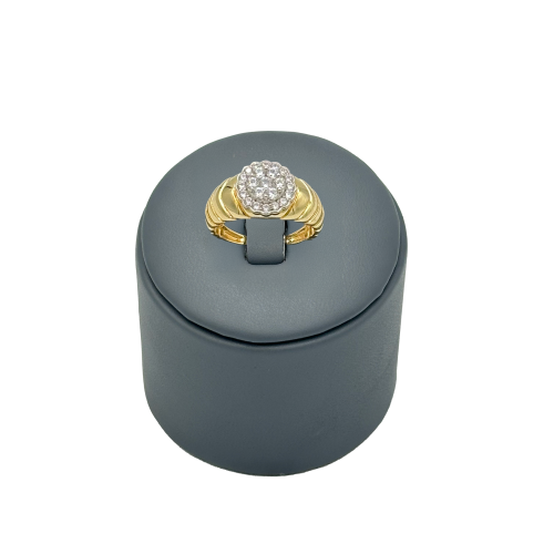 خاتم ذهب عيار 18 تصميم الماس الوزن : 5.1g