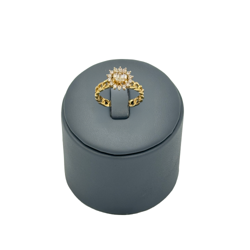 خاتم ذهب عيار 18 تصميم الماس الوزن : 3.1g