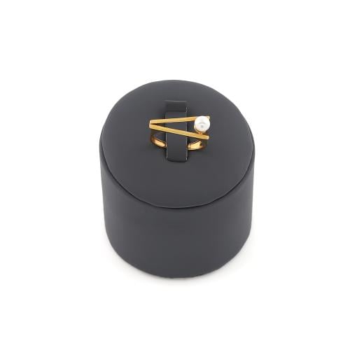 خاتم ذهب عيار 18 الوزن : 1.5g
