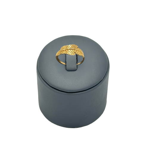 خاتم ذهب صافي عيار 21 الوزن : 2.9g