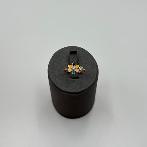 خاتم ذهب عيار 18 تصميم ألماس مع ألوان مينا الوزن:1...