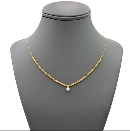 عقد ذهب عيار 18 مع لؤلؤ الوزن : 1.3g