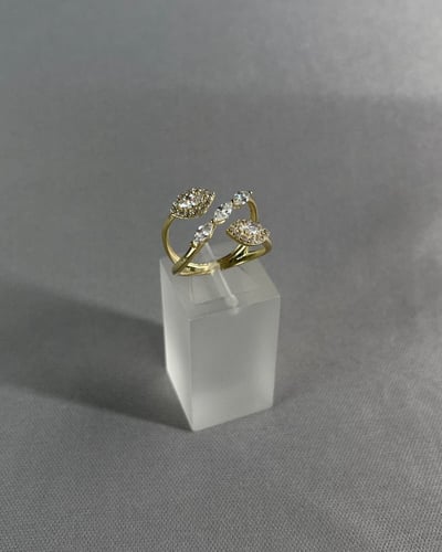 خاتم ذهب عيار 18 تصميم ألماس - ألوان متعددة الوزن:...