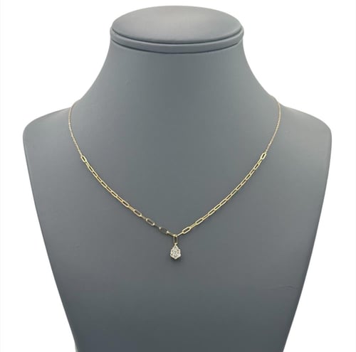 عقد ذهب عيار 18 تصميم الماس الوزن : 1.2g