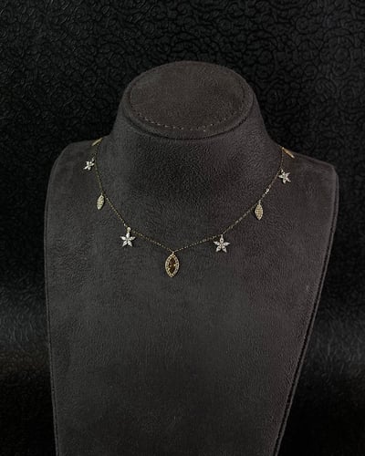 تشوكر ذهب عيار18 تصميم الماس الوزن 1.7g