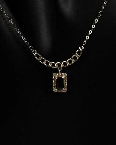 عقد ذهب عيار 18 تصميم الماس الوزن:1g