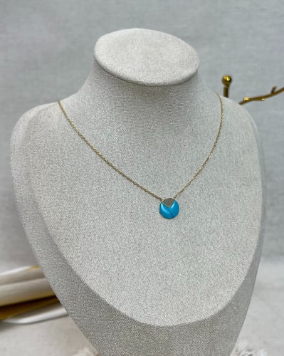 عقد ذهب عيار 18 الوزن : 3.3g