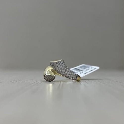 خاتم ذهب عيار 18 تصميم الماس الوزن : 3.3g