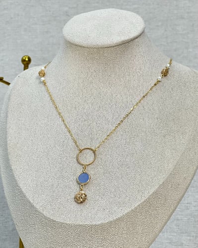 عقد ذهب عيار 21 تصميم مميز الوزن : 3.60g