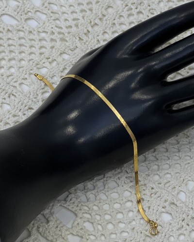 منوع عيار 18 الوزن 3.8g