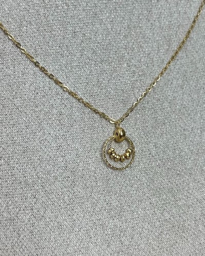 عقد ذهب صافي عيار 18 الوزن : 2.3g