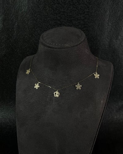 تشوكر ذهب عيار18 تصميم الماس الوزن 1.6g