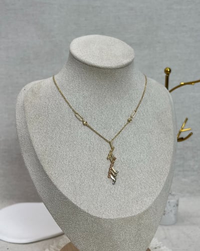 عقد ذهب صافي مكس عيار 18 الوزن : 5.1g