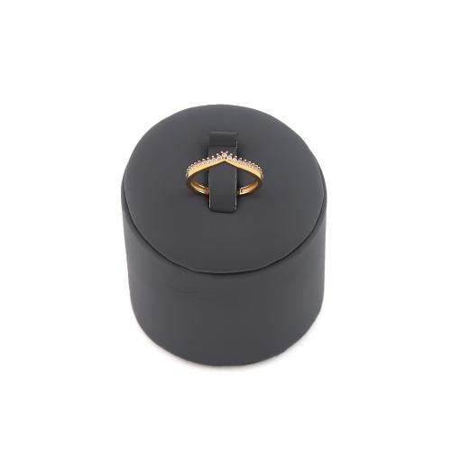 خاتم ذهب عيار 18 تصميم الماس الوزن : 1.7g