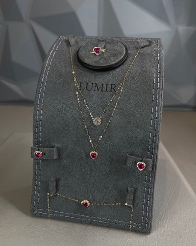 طقم ذهب عيار18 تصميم ألماس الوزن3.4g