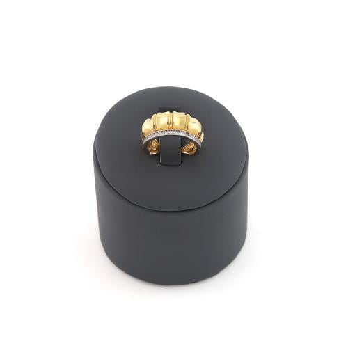 خاتم ذهب عيار 18 تصميم الماس الوزن : 4.5g