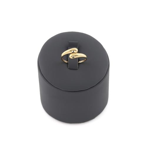 خاتم ذهب صافي عيار 18 الوزن : 1.4g