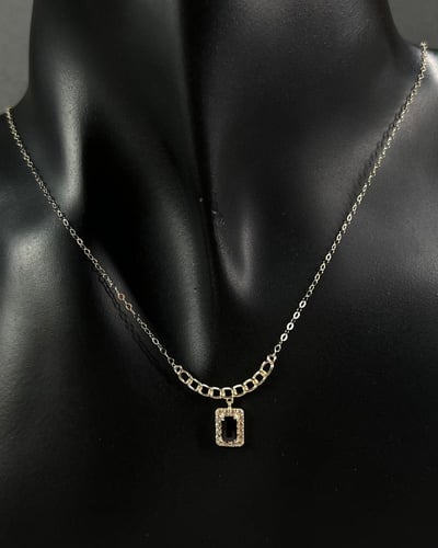 عقد ذهب عيار 18 تصميم الماس الوزن:1g