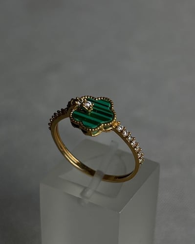 خاتم ذهب عيار 21 تصميم ألماس الوزن:1.7g