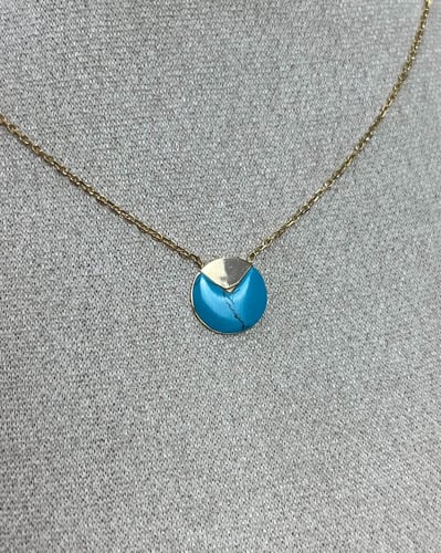 عقد ذهب عيار 18 الوزن : 3.3g