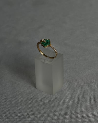 خاتم ذهب عيار 21 تصميم ألماس الوزن:1.7g