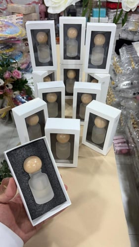 توزيعات هدايا عطور معلبة 12 حبة