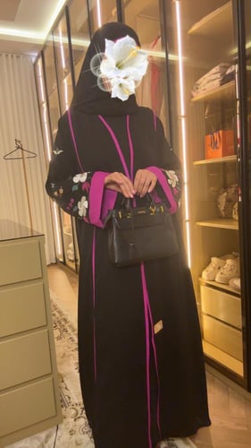 عباية تطريز بنكي