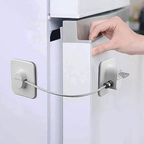 قفل ثلاجة حديد بمفتاح لتأمين باب الثلاجة والخزائن...