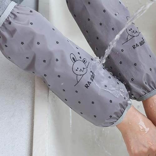 اكمام مقاومة للماء لحماية الملابس أثناء غسل المواع...