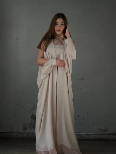 Open shoulder bisht set