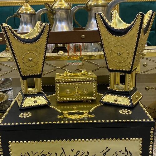 صندوق هدايا فخمة | مبخرتين ذهبية | علبة عود