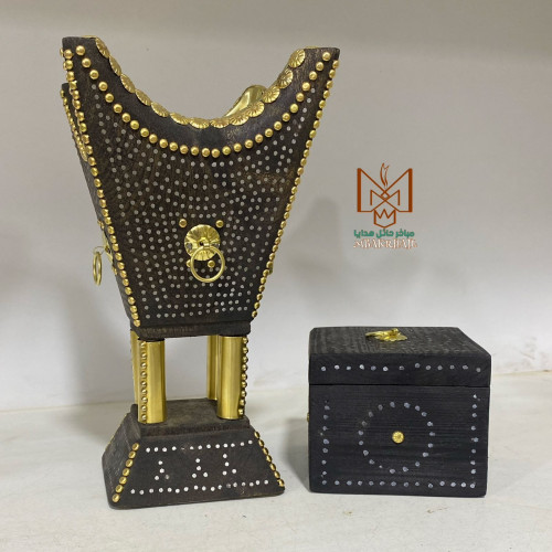 مبخرة رشم اسود مع علبة (حلق صغير ذهبي)