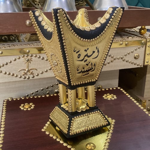 صندوق هدايا | مبخرة ملكية بالاسم | علبة عود