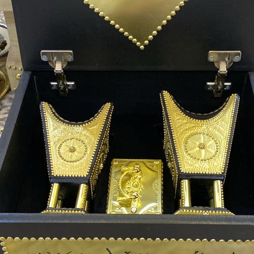 صندوق هدايا فخمة | مبخرتين ذهبية | علبة عود