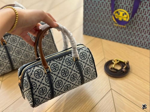 شنطة توري بورش