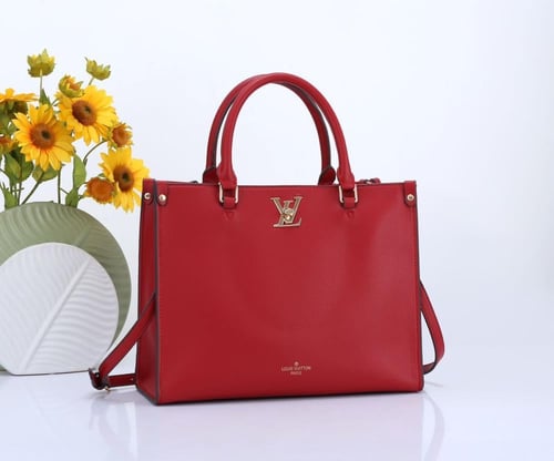 شنطة لويس فيتون