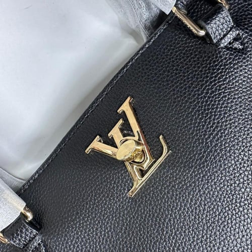 شنطة لويس فيتون