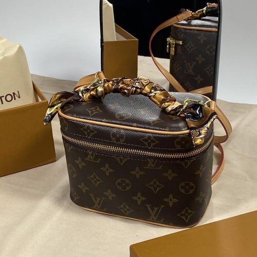 شنطة لويس فيتون