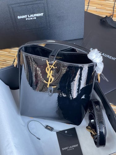 شنطة سان لوران