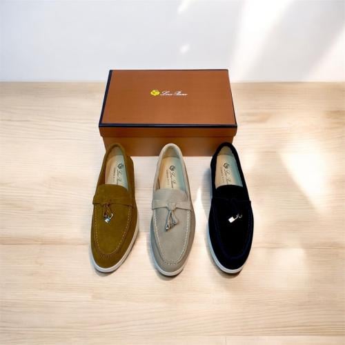 حذاء لورو بيانا