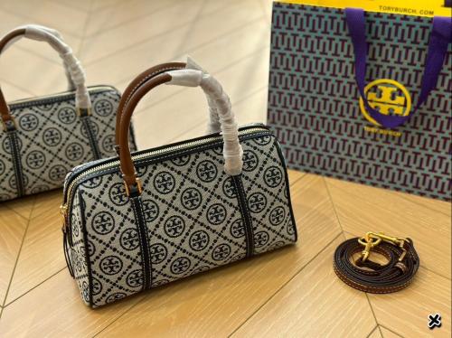 شنطة توري بورش