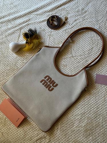 شنطة ميوميو