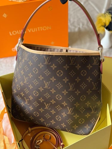 شنطة لويس فيتون