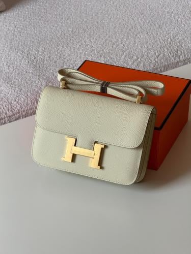 Hermès Constance 24 White