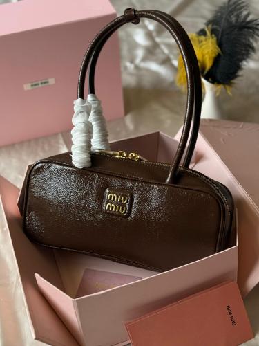 شنطة ميوميو