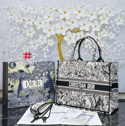 ديور كبير- اشكال متعددة