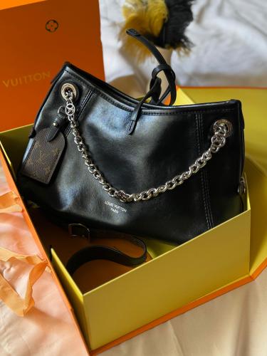 شنطة لويس فيتون