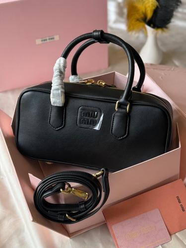 شنطة ميوميو