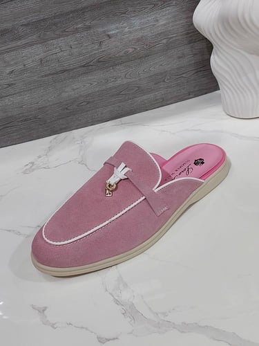 حذاء لورو بيانا